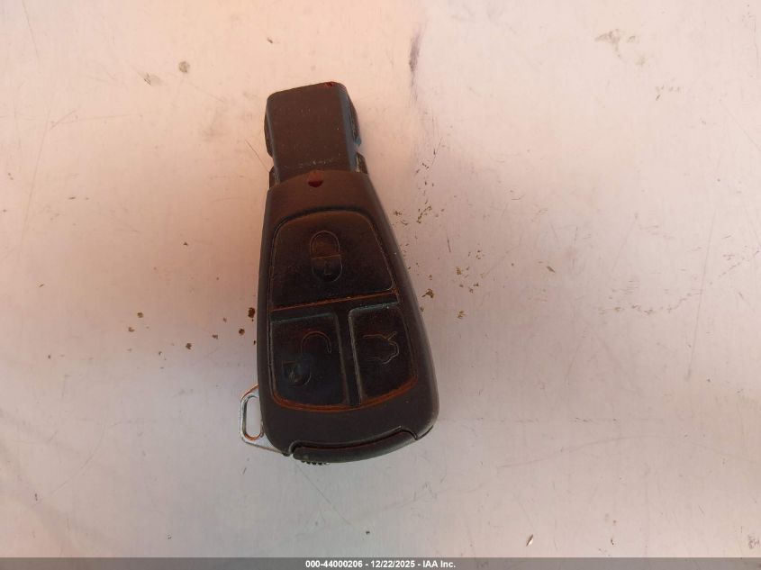 1999 Mercedes-Benz E 320 VIN: WDBJF65H4XA882958 Lot: 44000206