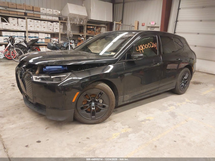 2025 BMW Ix xDrive50