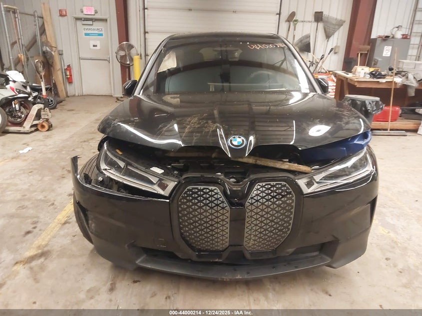 2025 BMW Ix xDrive50 VIN: WB523CF0XSCS21451 Lot: 44000214