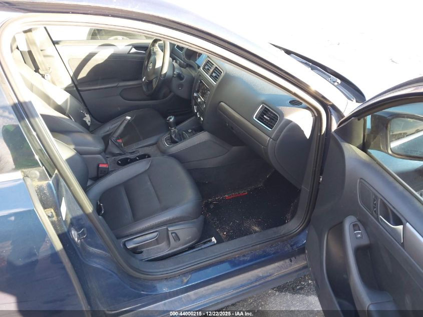 2013 Volkswagen Jetta 2.0L Tdi VIN: 3VW3L7AJ2DM270125 Lot: 44000215