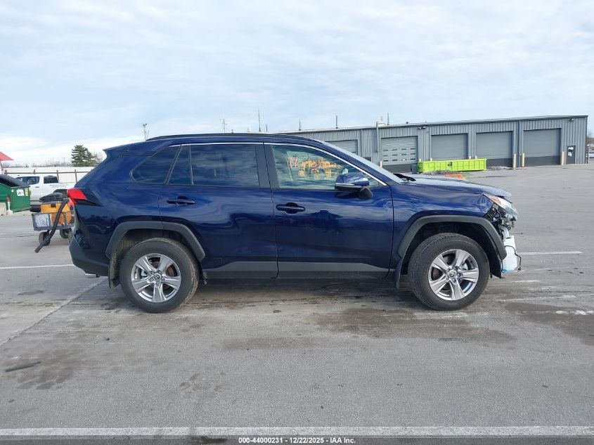 2025 Toyota Rav4 Hybrid Xle VIN: JTMRWRFV4SJ080333 Lot: 44000231