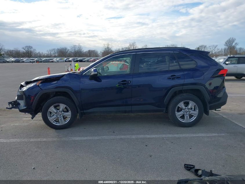 2025 Toyota Rav4 Hybrid Xle VIN: JTMRWRFV4SJ080333 Lot: 44000231