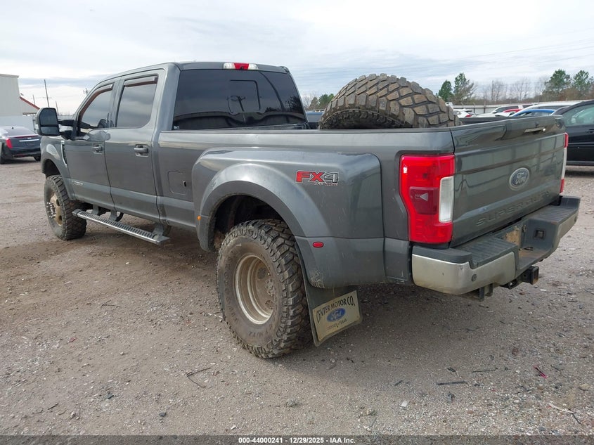 2017 Ford F-350 Lariat