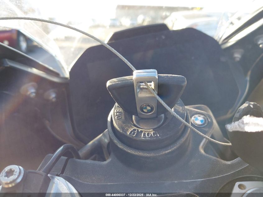 2022 BMW S 1000 Rr VIN: WB10E2301N6F88259 Lot: 44000337