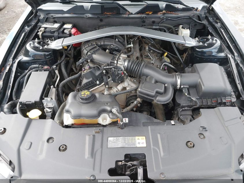 2014 Ford Mustang V6 Premium VIN: 1ZVBP8EM7E5275628 Lot: 44000364