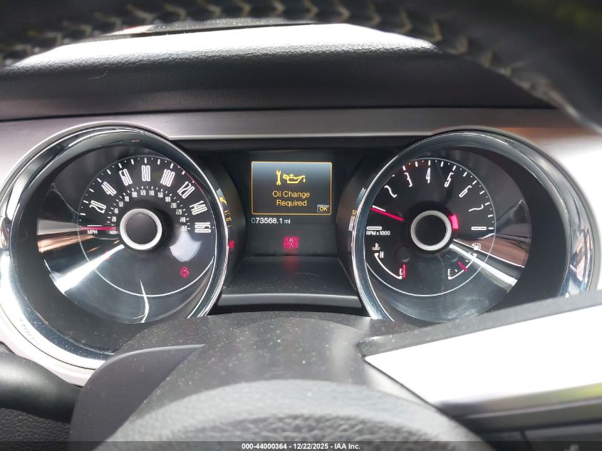 2014 Ford Mustang V6 Premium VIN: 1ZVBP8EM7E5275628 Lot: 44000364