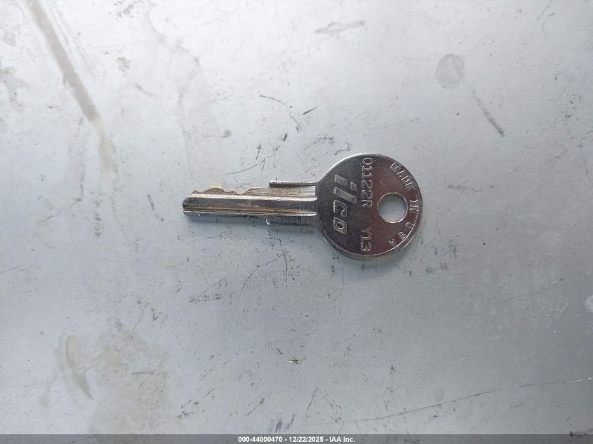 2005 Utility Trailer Mfg Unknown VIN: 1UYFS24805A626201 Lot: 44000470