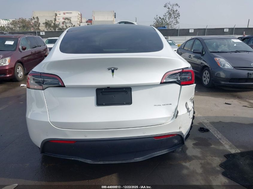 2022 Tesla Model Y Long Range Dual Motor All-Wheel Drive VIN: 7SAYGDEE4NF546564 Lot: 44000513