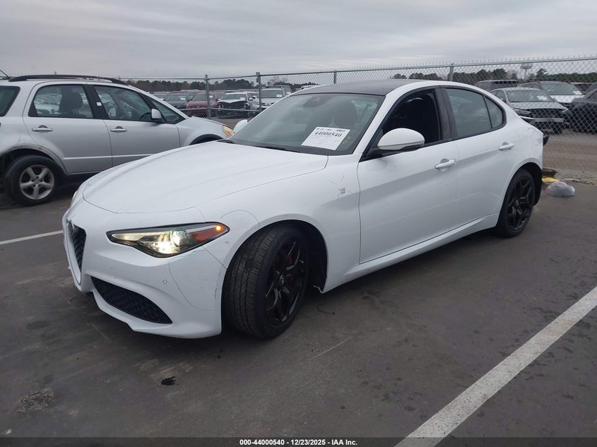 2022 Alfa Romeo Giulia Ti Rwd