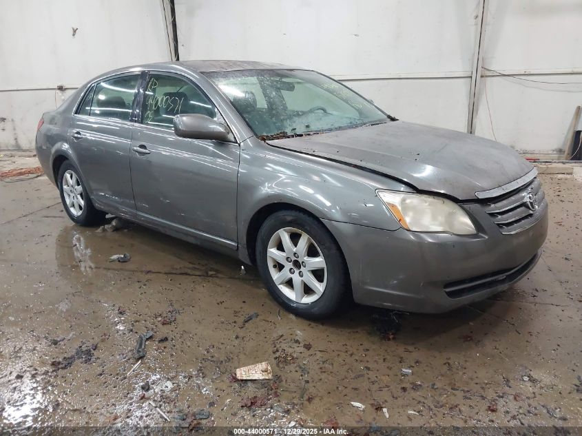 2005 Toyota Avalon