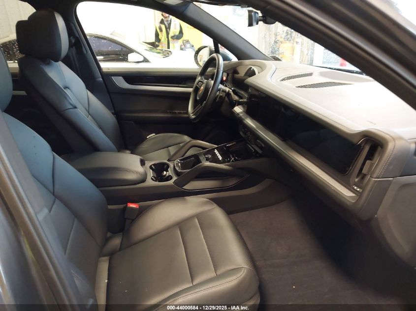 2025 Porsche Cayenne - WP1AA2AY7SDA02422