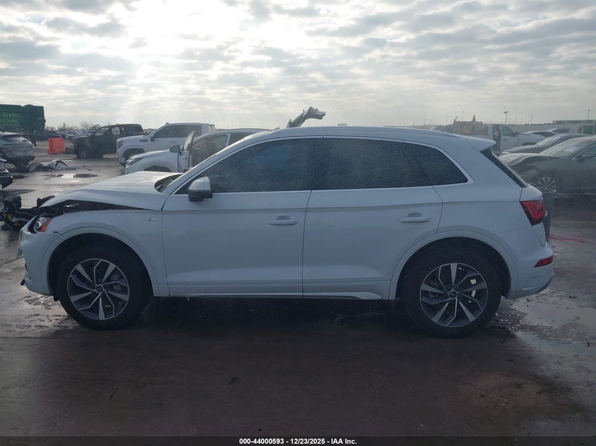 2023 Audi Q5 Premium Plus 45 Tfsi S Line Quattro VIN: WA1EAAFY7P2069735 Lot: 44000593