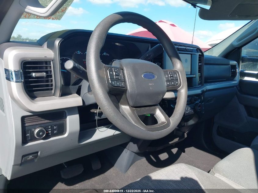 2024 Ford F-350 Xlt VIN: 1FT8W3BT0REE11103 Lot: 44000619