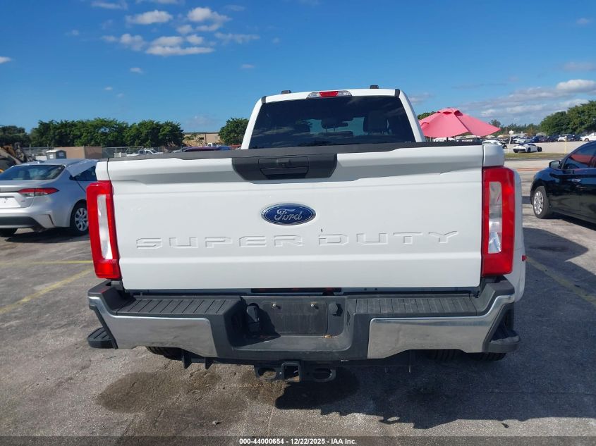 2024 Ford F-350 Xlt VIN: 1FT8W3DT2REE10810 Lot: 44000654