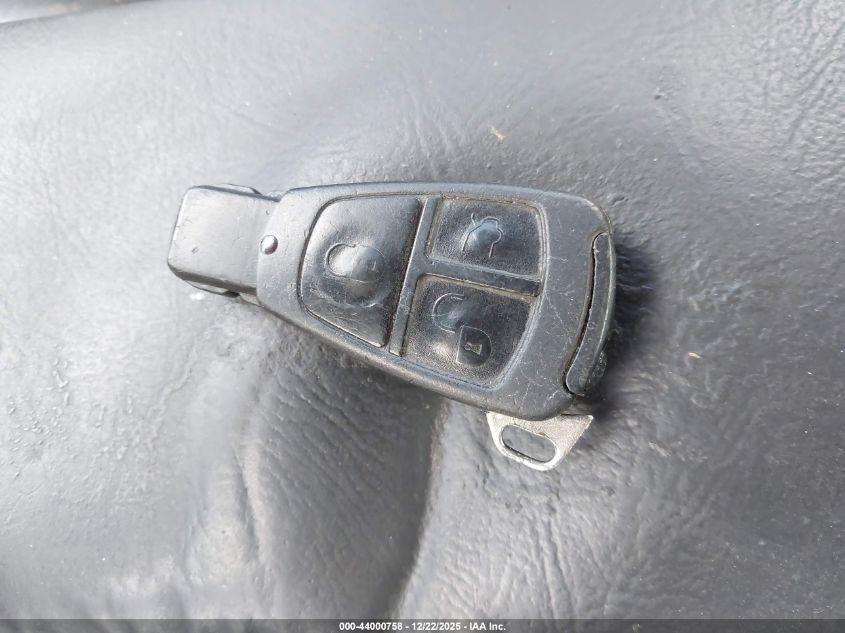 1998 Mercedes-Benz E 300 Diesel VIN: WDBJF25F5WA534902 Lot: 44000758