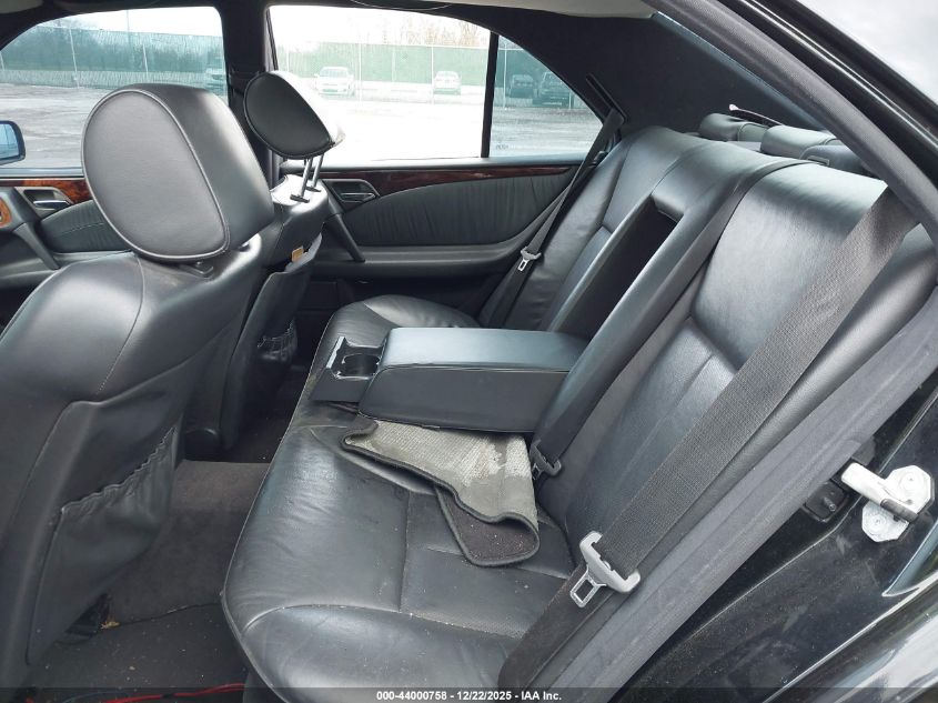 1998 Mercedes-Benz E 300 Diesel VIN: WDBJF25F5WA534902 Lot: 44000758