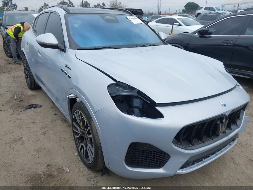 ZN682AVM3P7428885 2023 Maserati Grecale Modena auction photo 1