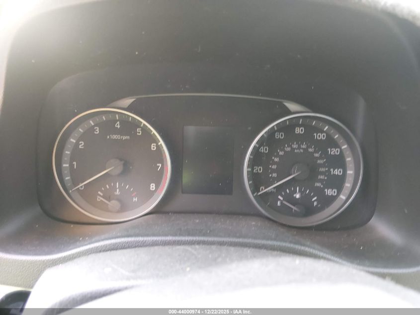 2018 Hyundai Elantra Value Edition VIN: 5NPD84LF1JH389253 Lot: 44000974