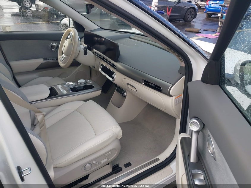 2025 Genesis Gv60 Standard Awd