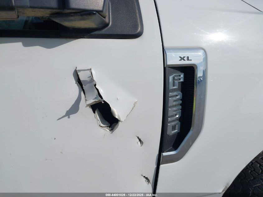 2020 Ford F-250 Xl VIN: 1FT7W2BT3LED37379 Lot: 44001026