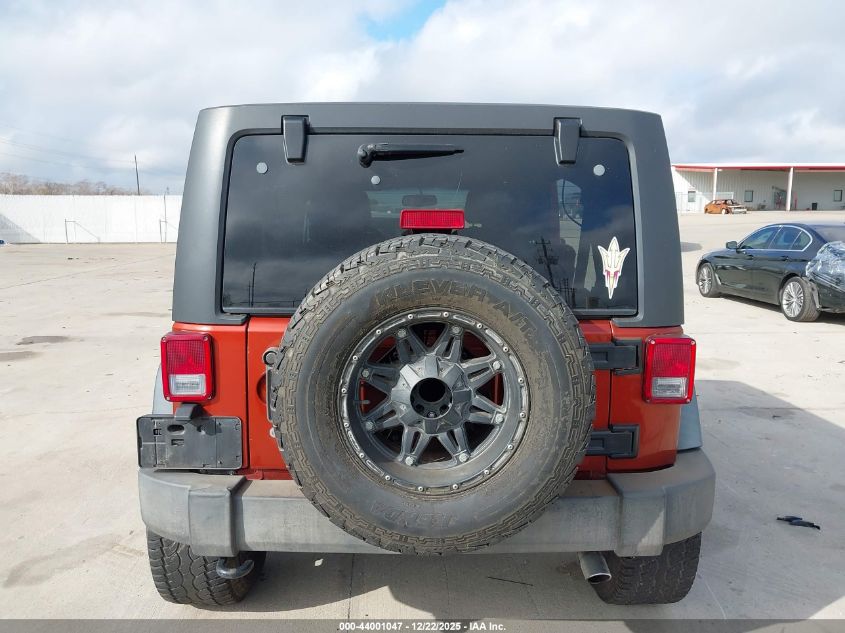 2014 Jeep Wrangler Unlimited Sport VIN: 1C4BJWDG1EL270330 Lot: 44001047