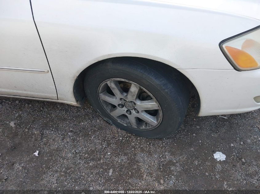 2000 Toyota Avalon Xls VIN: 4T1BF28B9YU111400 Lot: 44001055