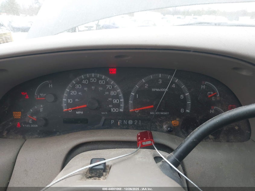 2002 Ford F-150 Lariat/Xlt VIN: 1FTRW08L62KB81617 Lot: 44001068