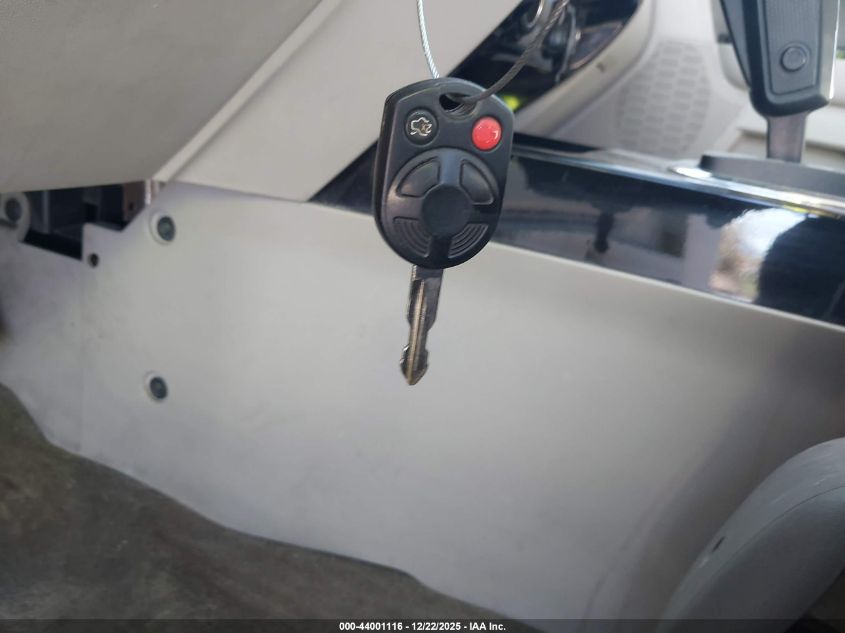 2011 Mazda Tribute I Grand Touring VIN: 4F2CY0C72BKM06528 Lot: 44001116