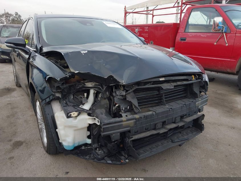 2014 Ford Fusion Energi Titanium VIN: 3FA6P0SU1ER337411 Lot: 44001119