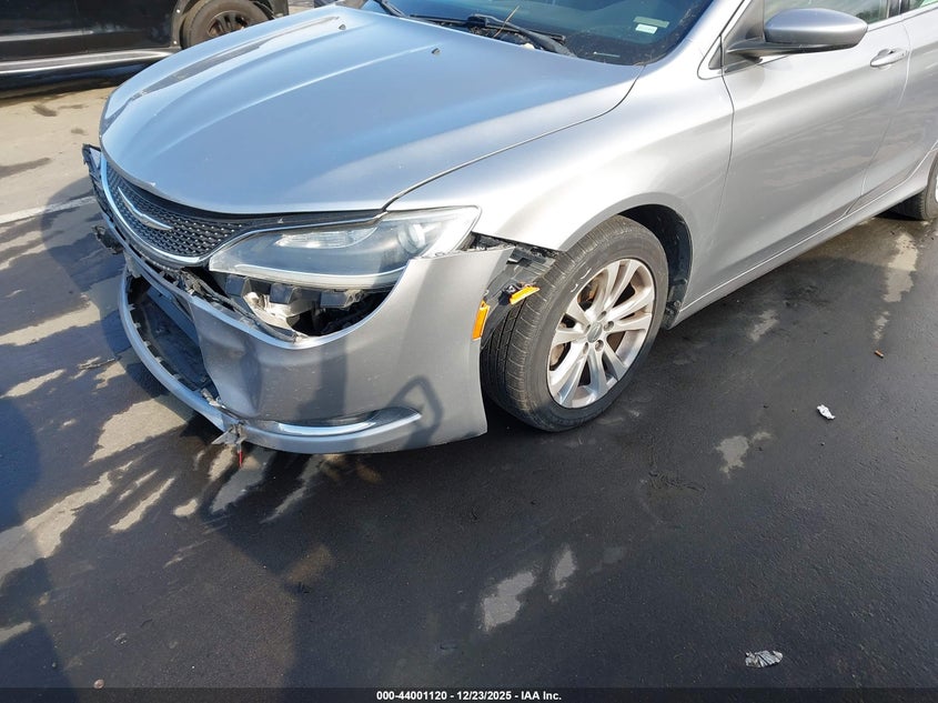 2015 Chrysler 200 Limited