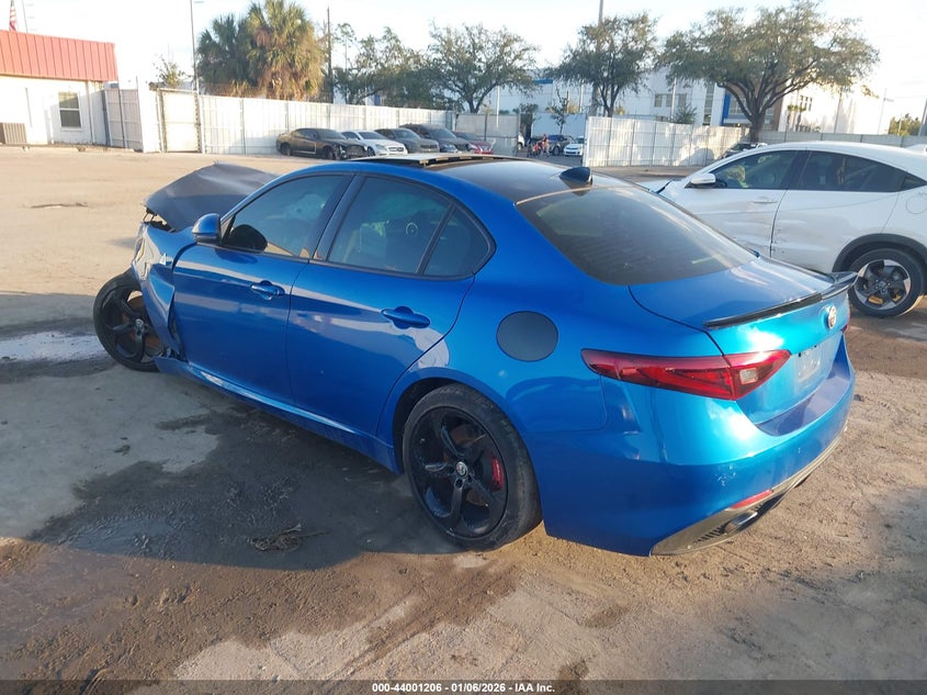 2019 Alfa Romeo Giulia Ti Sport Rwd