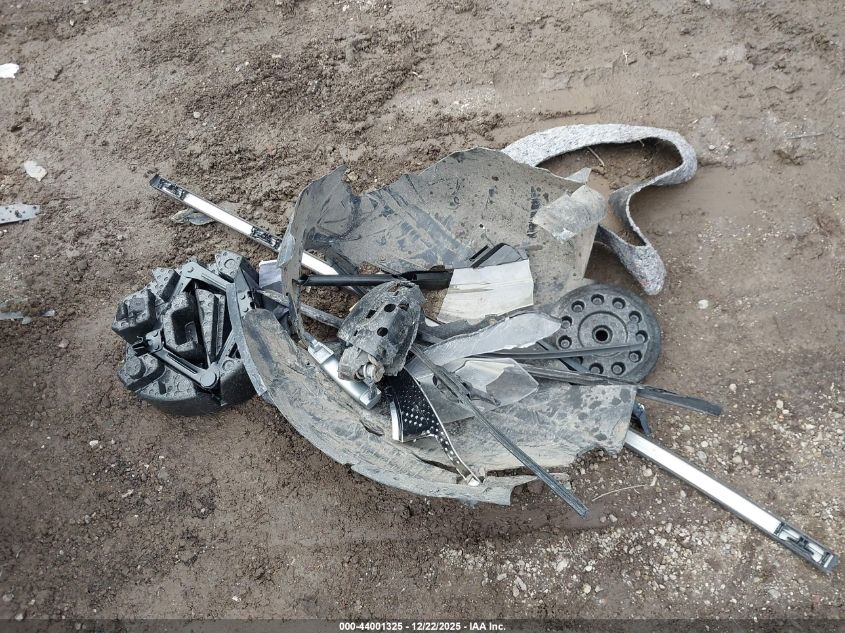 2017 Ford Focus Se VIN: 1FADP3K22HL264365 Lot: 44001325