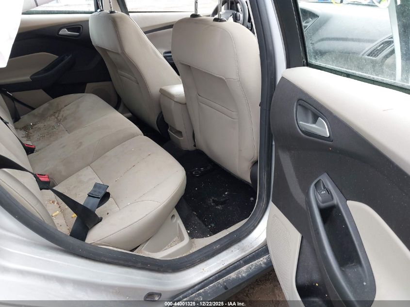 2017 Ford Focus Se VIN: 1FADP3K22HL264365 Lot: 44001325