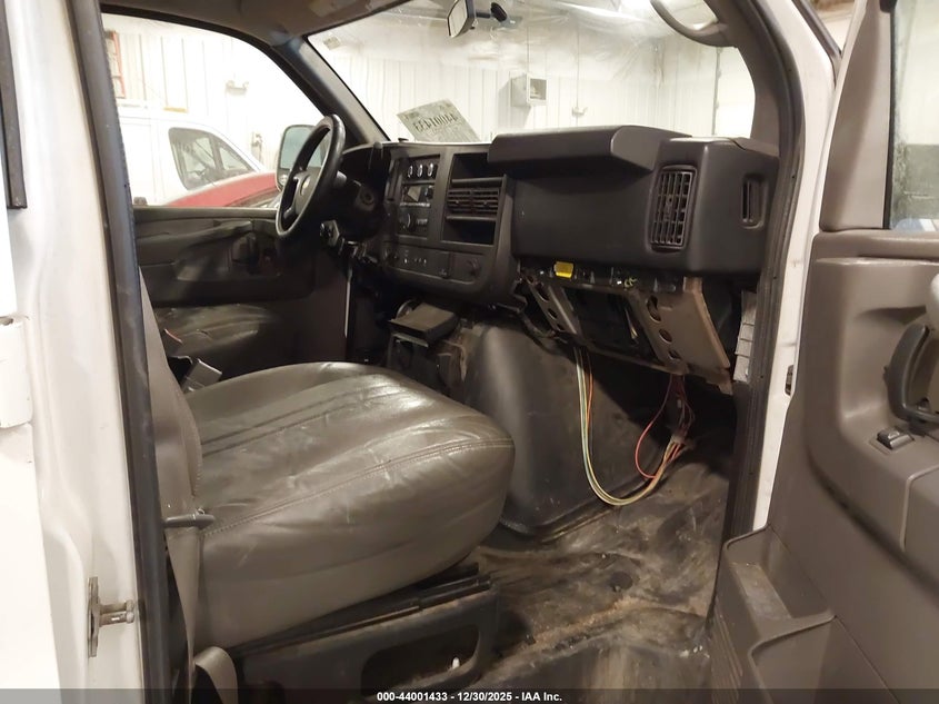 2015 Chevrolet Express 2500 Work Van