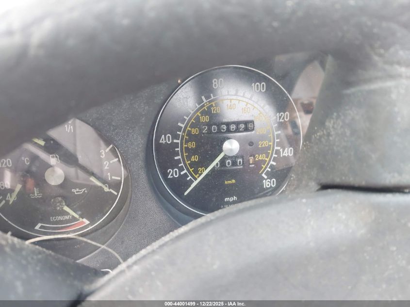 1983 Mercedes-Benz 380 Sl VIN: WDBBA45A9DB025468 Lot: 44001499