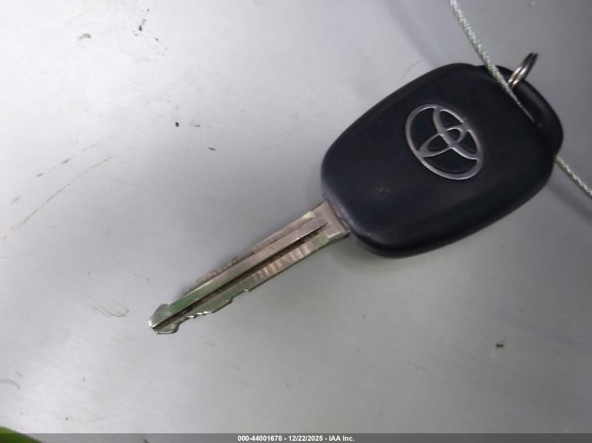 2017 Toyota Rav4 Le VIN: JTMBFREV9HJ137427 Lot: 44001678