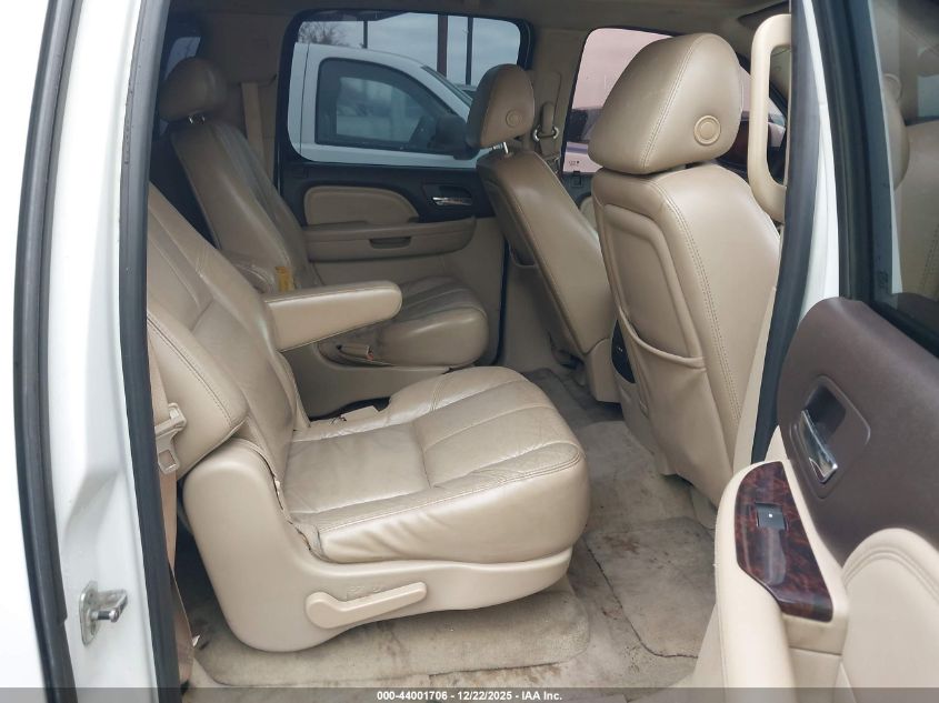 2007 GMC Yukon Xl 1500 Denali VIN: 1GKFK66887J255055 Lot: 44001706