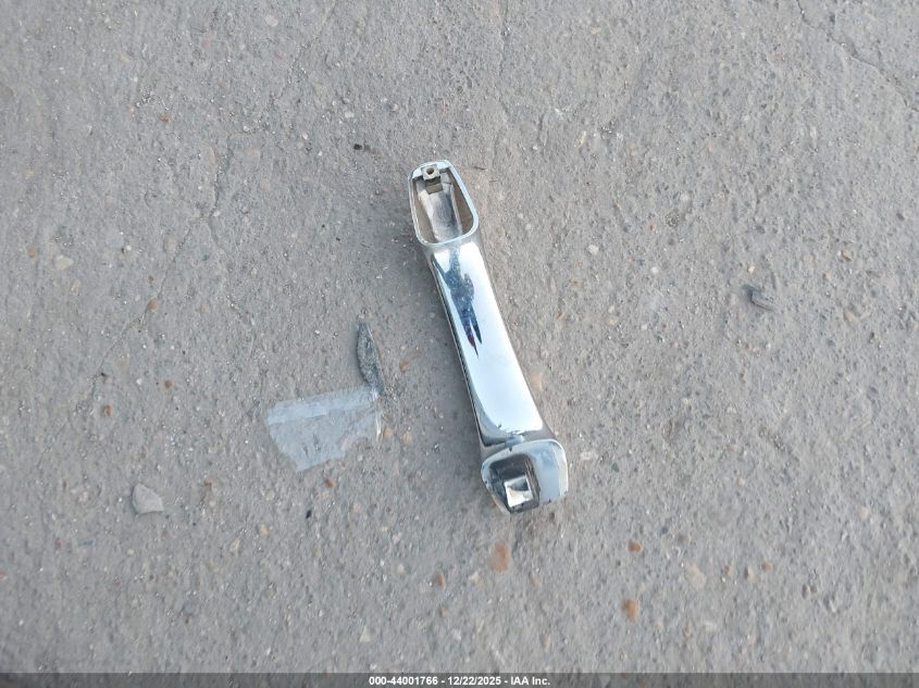 2005 Chrysler 300C VIN: 2C3JA63H85H665709 Lot: 44001766