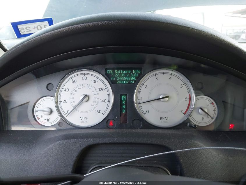 2005 Chrysler 300C VIN: 2C3JA63H85H665709 Lot: 44001766