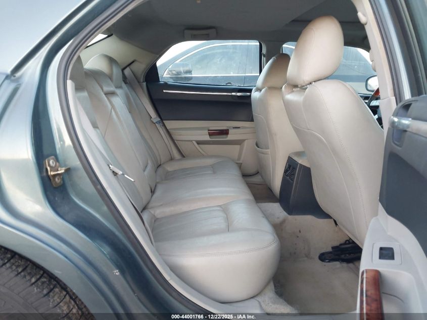 2005 Chrysler 300C VIN: 2C3JA63H85H665709 Lot: 44001766