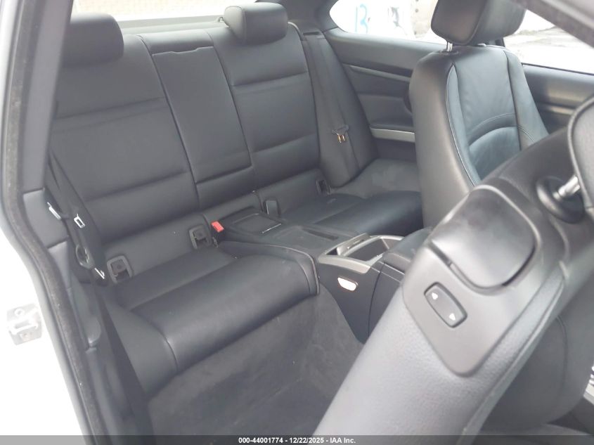 2011 BMW 328I VIN: WBAKE5C53BE574190 Lot: 44001774