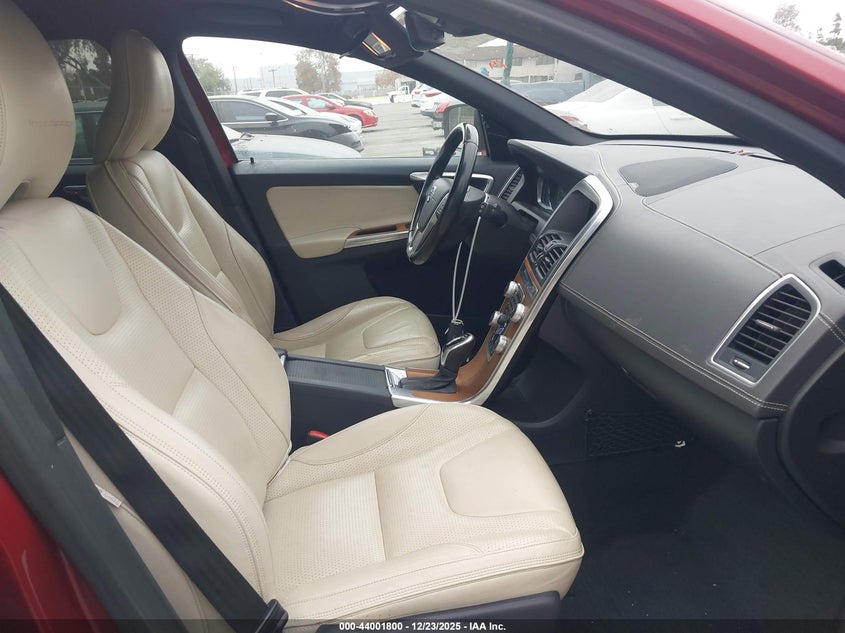YV440MDK0F2658514 Volvo Xc60 T5 Premier