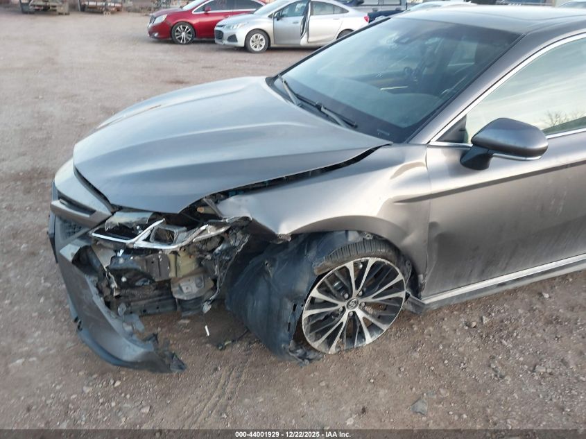 2018 Toyota Camry Se VIN: 4T1B11HK0JU001883 Lot: 44001929