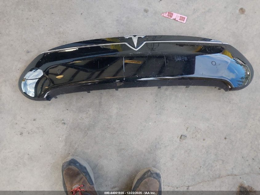 2015 Tesla Model S 70D/85D/P85D VIN: 5YJSA1H20FF084994 Lot: 44001935