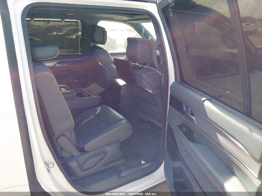 2022 Jeep Grand Wagoneer Series Iii 4X4 VIN: 1C4SJVGJ0NS116845 Lot: 44001944