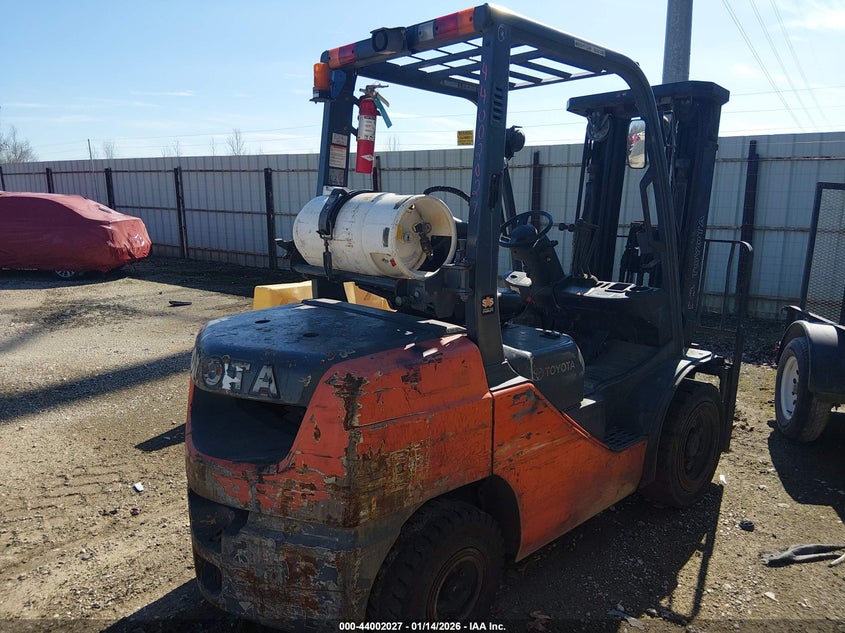 Vin: 0000008fgu3238382, lot: 44497770, toyota forklift 20134