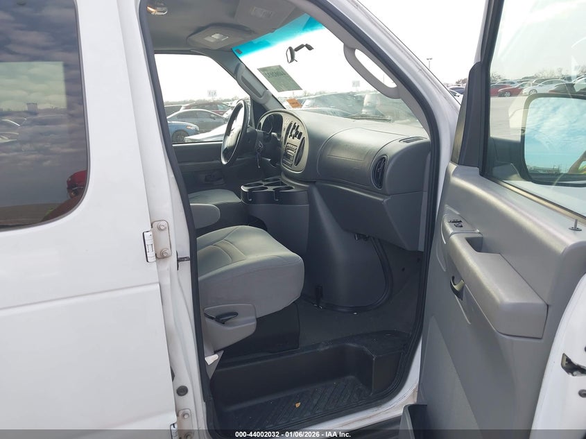 2008 Ford E-350 Super Duty Xl/Xlt