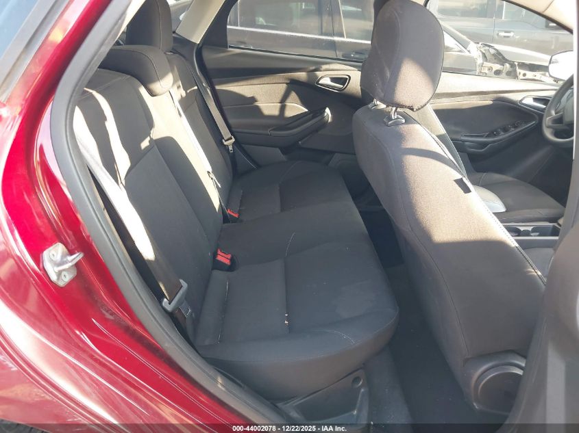 2016 Ford Focus Se VIN: 1FADP3F28GL379173 Lot: 44002078