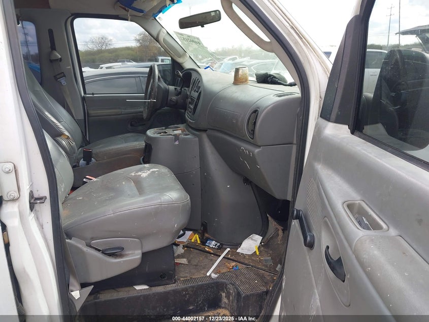 2005 Ford E-350 Super Duty Chateau/Xl/Xlt