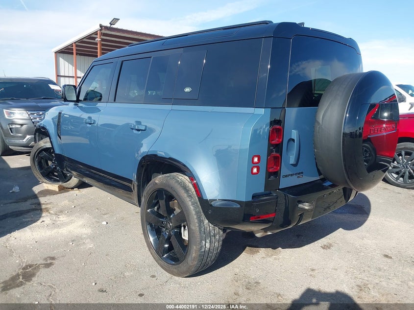 2023 Land Rover Defender 110 X-Dynamic Se